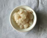 A picture of step 1 of Litchi Drink/ Litchi Juice.