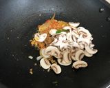 A picture of step 2 of Mushroom Briyani.