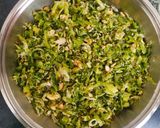 A picture of step 1 of Bitter gourd herbal powder.