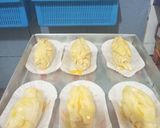 Foto langkah ke 3 dari resep Cheese croissant puff pastry.