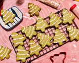 Foto langkah ke 9 dari resep Matcha Sandwich Cookies.