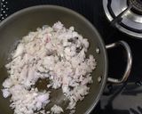 A picture of step 1 of Idly Gravy.