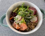 A picture of step 3 of Salmon poke bowl.
