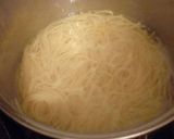 Foto del paso 3 de la receta: Pollo y fideos con verduras ❤