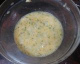 Foto del paso 4 de la receta: Tortilla de papas con cebolla, fuet y perejil picado