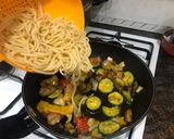 Foto del paso 3 de la receta Espaguetis con verduras salteadas