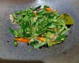 Foto langkah ke 4 dari resep Tumis Udang Cabe Hijau.