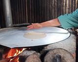 Foto del paso 14 de la receta: Mole Oaxaqueño con pollo y tortillas de maíz hechas a mano