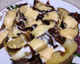 Foto langkah ke 4 dari resep French Fries Beef Cheese Melted.