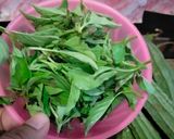 Foto langkah ke 1 dari resep Sayur Bening Bayam dan Oyong.
