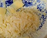 Foto del paso 3 de la receta: Cazuelita Gratinada de Espinaca, Champiñones y Queso con Huevo al Horno 🥚🧀🍄