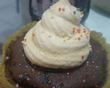 Foto langkah ke 7 dari resep Choco cone cake with meringue topping.