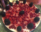 Foto del paso 10 de la receta: Tarta de queso decorada con frutos rojos