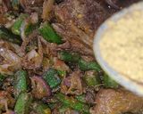 A picture of step 9 of Bhindi Gosht (okra).