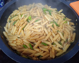 Foto del paso 5 de la receta: Macarrones con espárragos y soja