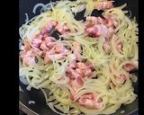Une image de l'étape 1 de Ragoût de navets et oignons au porc épices et fruits secs.