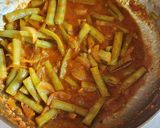 A picture of step 8 of Cluster beans curry.