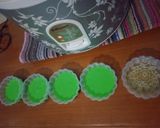 Foto langkah ke 2 dari resep 1.Kue lapis tapioka dan tepung beras.