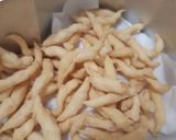 Foto langkah ke 4 dari resep Stik keju simple  ACI / TEPUNG TAPIOKA / TEPUNG KANJI.
