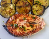 Foto del paso 3 de la receta: Salmón a la plancha con aderezo y berenjenas