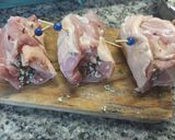 Foto del paso 3 de la receta: Muslo de pollo relleno