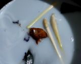 Foto langkah ke 3 dari resep Nasi uduk bunga telang.