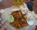 Foto langkah ke 6 dari resep Nasi Goreng Bakso.