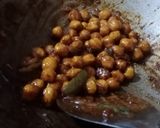 A picture of step 5 of Chana chili.