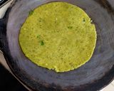A picture of step 3 of Palak Paratha.