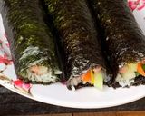 Hình bước làm 2 của món Kimbap nèee