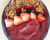 A picture of step 4 of Berry Smoothie Bowl.