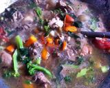 Foto langkah ke 4 dari resep Soup Ayam Brokoli.