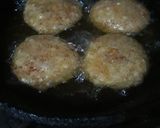 A picture of step 3 of Sabudana vada.
