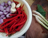 Foto langkah ke 1 dari resep Bumbu Balado (stok bumbu dasar) ala Arie.