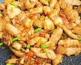 รูปขั้นตอนการทำที่ 5 ของ สามชั้นคั่วพริกขี้หนูสวน🌶