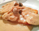 Foto del paso 7 de la receta: Filetes de pechuga de pollo a la crema de champiñones