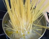 Foto del paso 4 de la receta: Espaguetis a la "falsa carbonara"😋😋