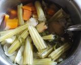 A picture of step 2 of Drumstick soup.