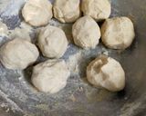 A picture of step 1 of Pithla And Jowar Bhakhri.