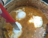 A picture of step 6 of Poached Egg Curry.