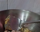 Foto langkah ke 2 dari resep Nasi Goreng Sosis Telur.