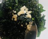 Foto langkah ke 4 dari resep 251. Daun Pepaya Jepang Goreng Bawang Putih.