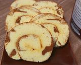 Foto langkah ke 12 dari resep Chiffon marmer Rollcake.