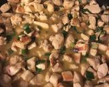 Foto del paso 5 de la receta: Pollo al verdeo, con crema, mostaza y vino blanco