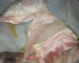 Foto del paso 1 de la receta: Dorada al horno rellena de queso y bacon
