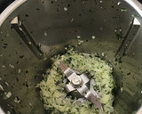 Foto del paso 2 de la receta: Patatas guisadas con setas y mejillones Thermomix para dos