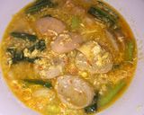 Foto langkah ke 5 dari resep Seblak bakso sosis.