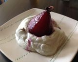 Foto del paso 10 de la receta: Peras al vino con merengue de vino tinto