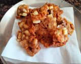 A picture of step 4 of Crunchy Raw potato and Water chestnut Pakodi.