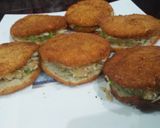 A picture of step 2 of Spicy Merchant Bread Pockets.
